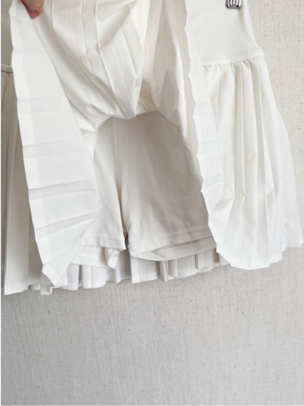 🎾AERIE Offline Pleated Tennis Skort Real Me Athletic White Mini Skirt - Small - Picture 4 of 8